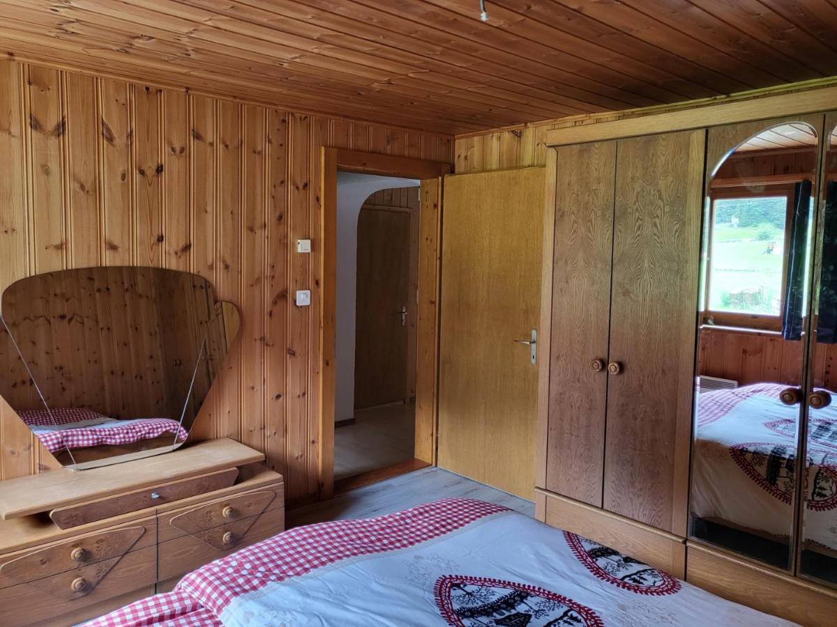 Ferienwohnung Tga Sulai E Glina Rona Exterior foto