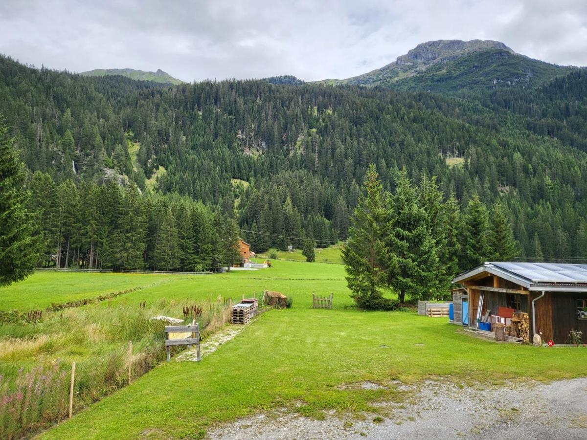 Ferienwohnung Tga Sulai E Glina Rona Exterior foto